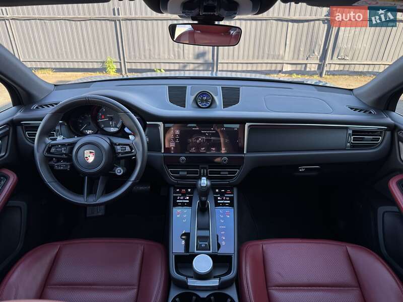 Позашляховик / Кросовер Porsche Macan 2023 в Києві