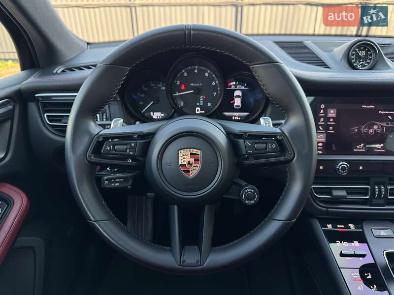 Позашляховик / Кросовер Porsche Macan 2023 в Києві