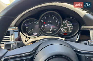 Внедорожник / Кроссовер Porsche Macan 2023 в 