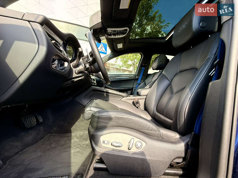 Внедорожник / Кроссовер Porsche Macan 2023 в Киеве