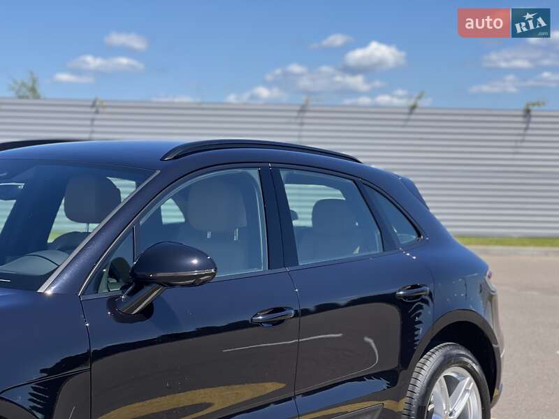Внедорожник / Кроссовер Porsche Macan 2024 в Киеве