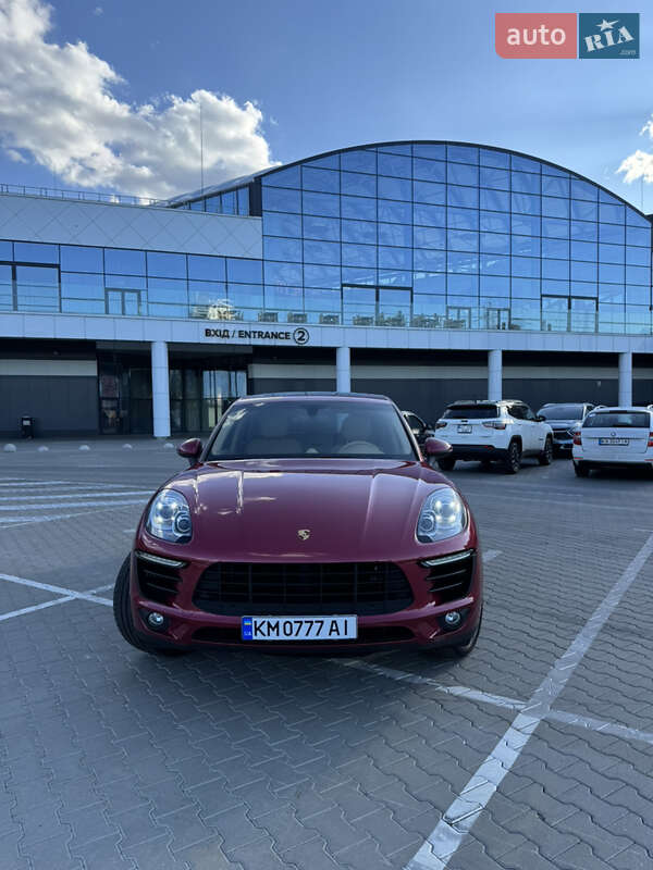 Позашляховик / Кросовер Porsche Macan 2015 в Києві