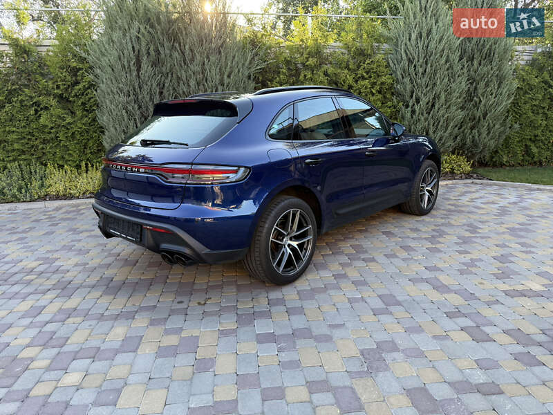 Внедорожник / Кроссовер Porsche Macan 2021 в Киеве