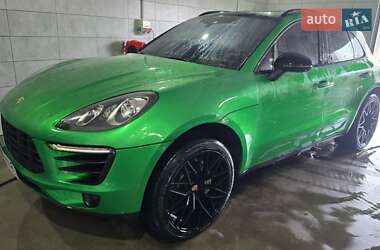 Позашляховик / Кросовер Porsche Macan 2015 в Івано-Франківську