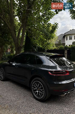 Внедорожник / Кроссовер Porsche Macan 2016 в 