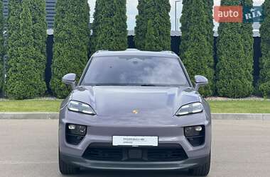 Внедорожник / Кроссовер Porsche Macan 2024 в 
