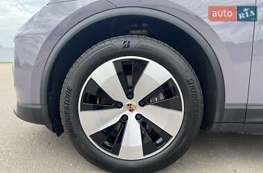 Внедорожник / Кроссовер Porsche Macan 2024 в 