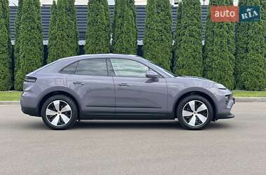 Внедорожник / Кроссовер Porsche Macan 2024 в 