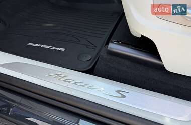 Внедорожник / Кроссовер Porsche Macan 2024 в 