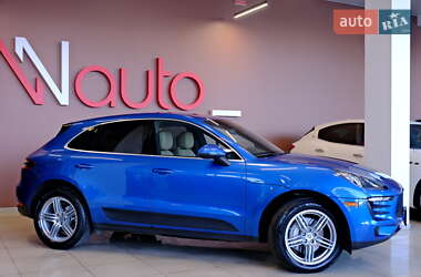 Внедорожник / Кроссовер Porsche Macan 2016 в 