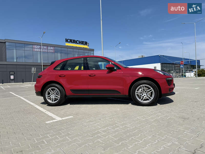 Позашляховик / Кросовер Porsche Macan 2017 в Львові