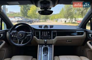 Внедорожник / Кроссовер Porsche Macan 2018 в 