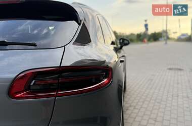 Внедорожник / Кроссовер Porsche Macan 2017 в 