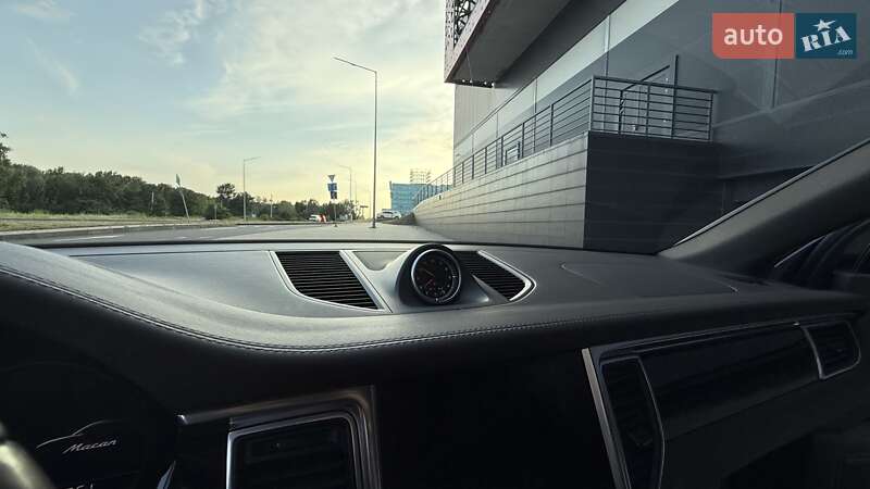 Внедорожник / Кроссовер Porsche Macan 2017 в Киеве фото 31 Внедорожник / Кроссовер Porsche Macan 2017 в Киеве