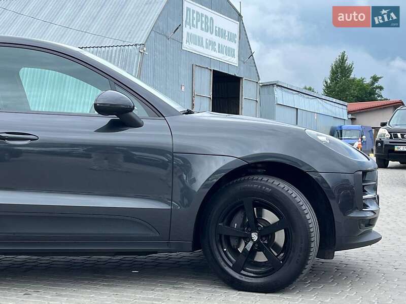 Позашляховик / Кросовер Porsche Macan 2020 в Львові