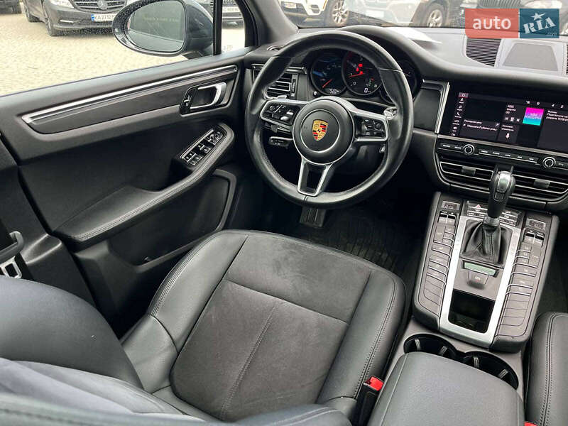Позашляховик / Кросовер Porsche Macan 2020 в Львові