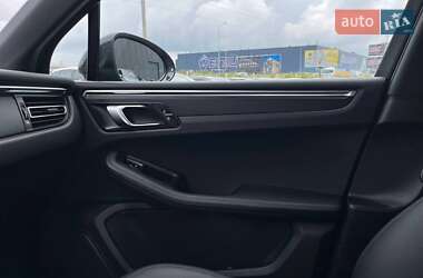 Внедорожник / Кроссовер Porsche Macan 2020 в 