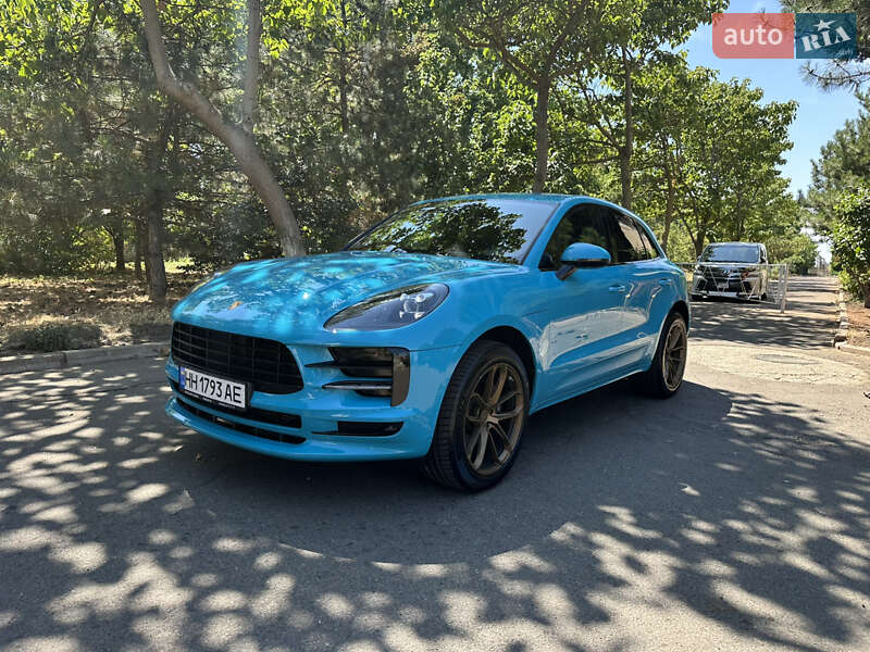 Porsche Macan 2021
