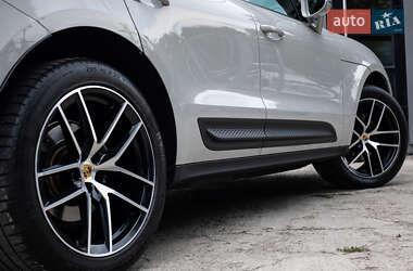 Внедорожник / Кроссовер Porsche Macan 2022 в 