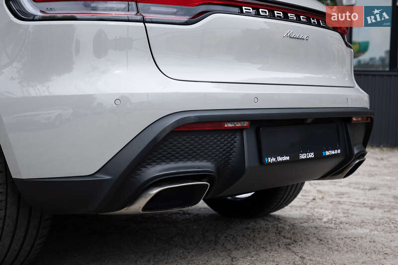 Внедорожник / Кроссовер Porsche Macan 2022 в Киеве