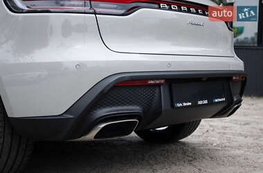 Внедорожник / Кроссовер Porsche Macan 2022 в 