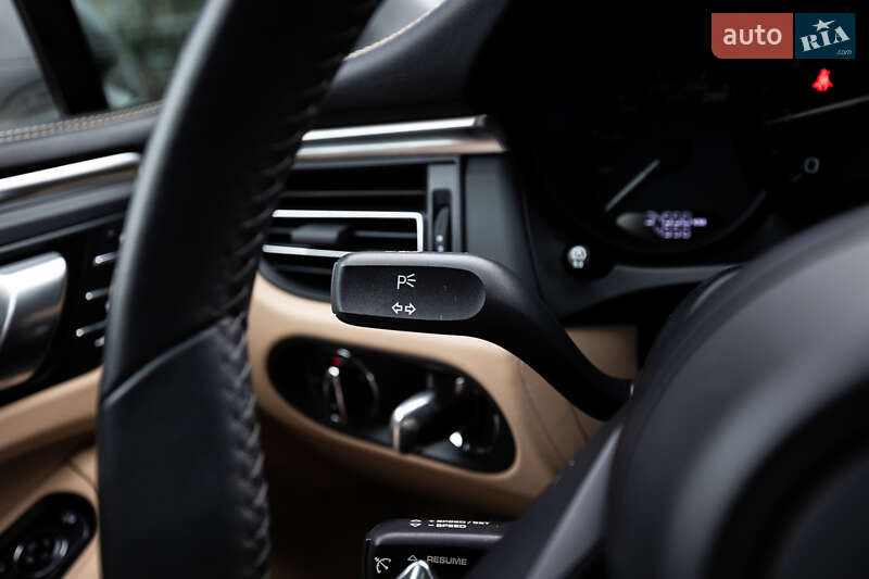 Внедорожник / Кроссовер Porsche Macan 2022 в Киеве