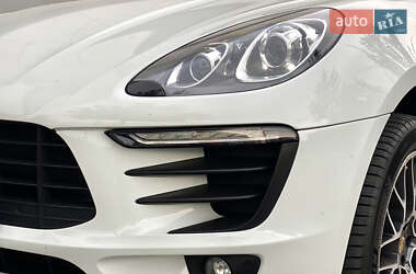 Внедорожник / Кроссовер Porsche Macan 2016 в 