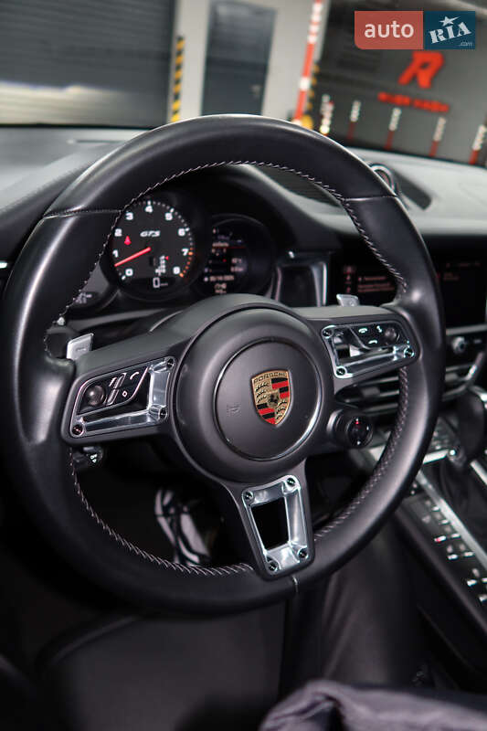 Внедорожник / Кроссовер Porsche Macan 2021 в Киеве