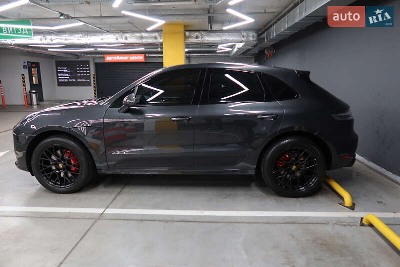 Внедорожник / Кроссовер Porsche Macan 2021 в Киеве