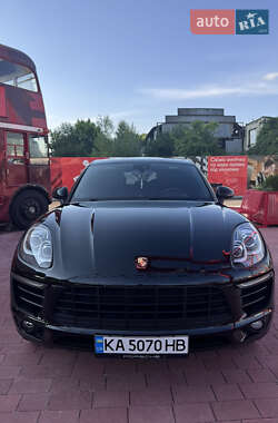 Позашляховик / Кросовер Porsche Macan 2014 в 