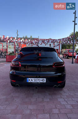 Позашляховик / Кросовер Porsche Macan 2014 в 