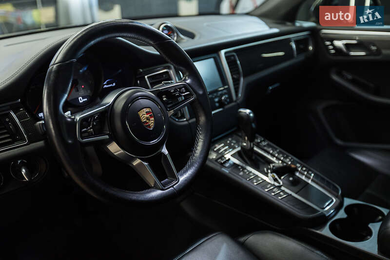Внедорожник / Кроссовер Porsche Macan 2014 в Львове