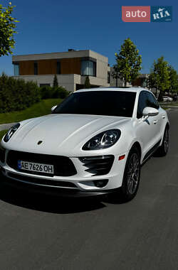 Внедорожник / Кроссовер Porsche Macan 2018 в 