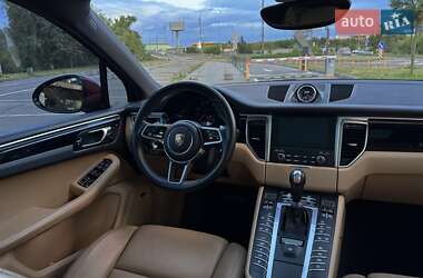 Внедорожник / Кроссовер Porsche Macan 2018 в 