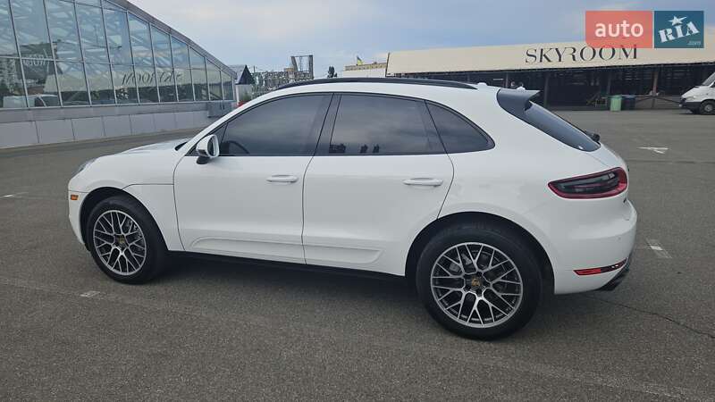 Внедорожник / Кроссовер Porsche Macan 2018 в Киеве