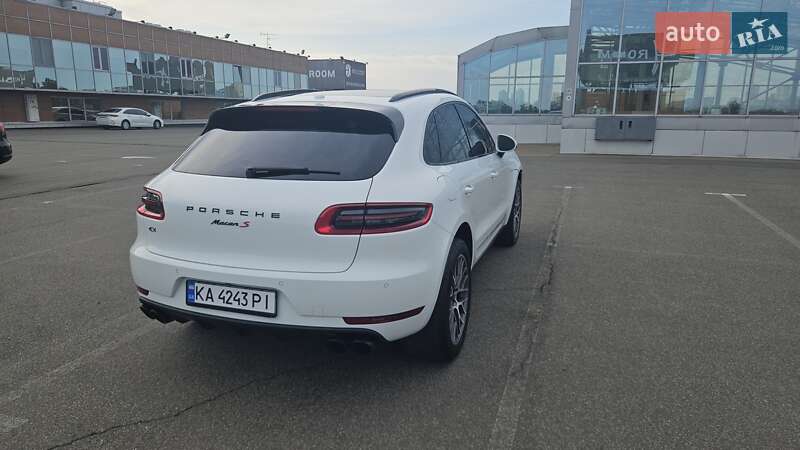 Внедорожник / Кроссовер Porsche Macan 2018 в Киеве