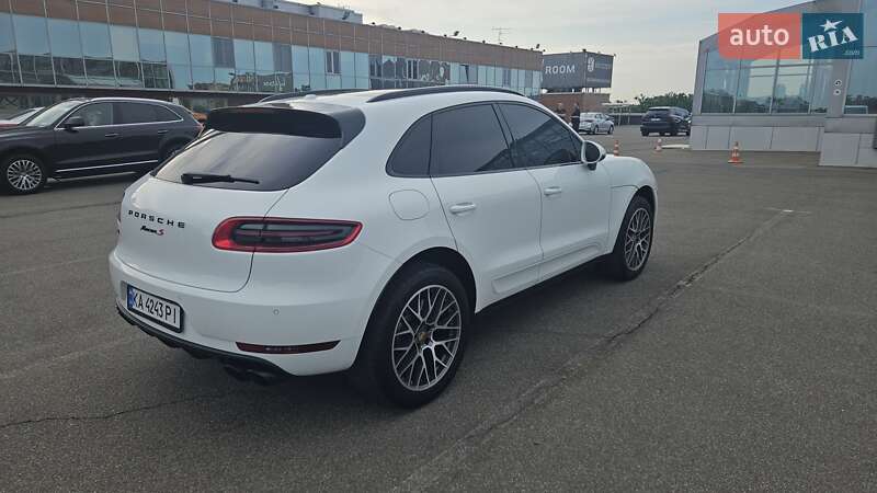 Внедорожник / Кроссовер Porsche Macan 2018 в Киеве