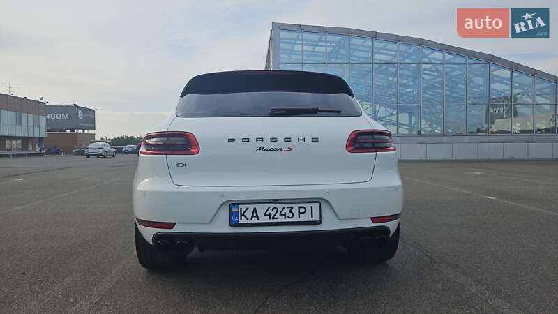 Внедорожник / Кроссовер Porsche Macan 2018 в Киеве