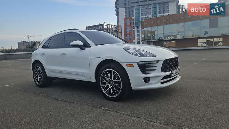 Внедорожник / Кроссовер Porsche Macan 2018 в Киеве