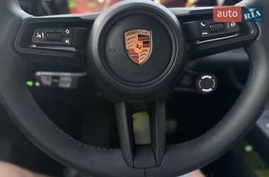 Внедорожник / Кроссовер Porsche Macan 2024 в 