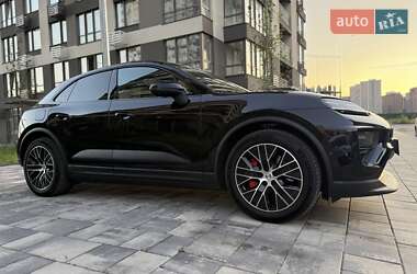 Внедорожник / Кроссовер Porsche Macan 2024 в 