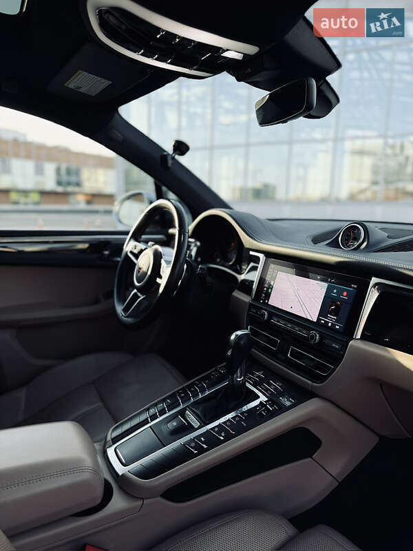 Позашляховик / Кросовер Porsche Macan 2021 в Києві