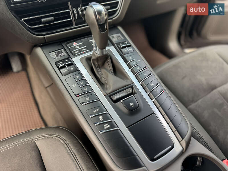 Внедорожник / Кроссовер Porsche Macan 2020 в Киеве фото 45 Внедорожник / Кроссовер Porsche Macan 2020 в Киеве