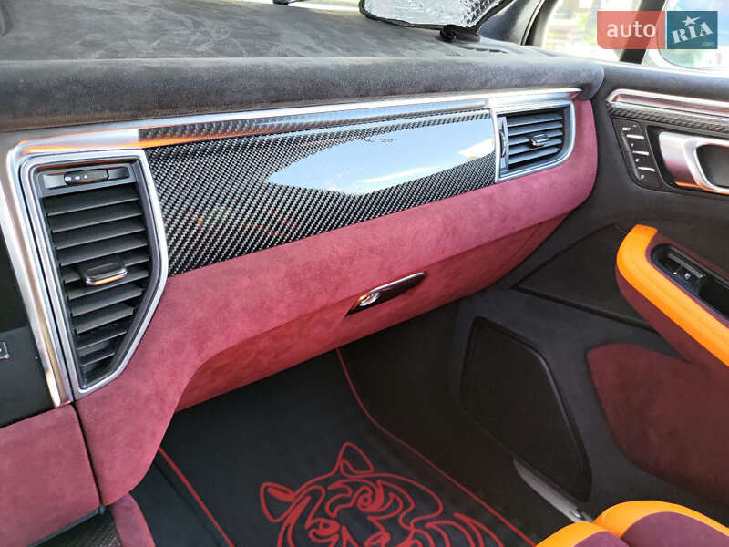 Внедорожник / Кроссовер Porsche Macan 2018 в Киеве фото 18 Внедорожник / Кроссовер Porsche Macan 2018 в Киеве