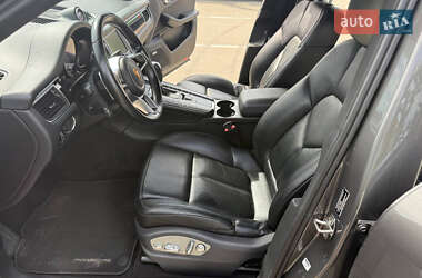 Внедорожник / Кроссовер Porsche Macan 2014 в 