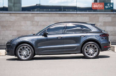 Внедорожник / Кроссовер Porsche Macan 2016 в 