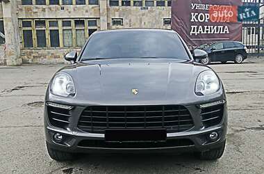 Позашляховик / Кросовер Porsche Macan 2016 в Івано-Франківську