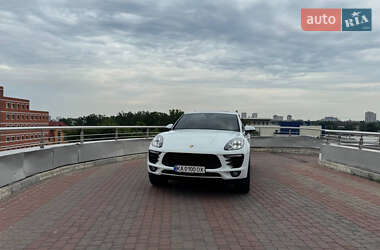 Внедорожник / Кроссовер Porsche Macan 2018 в 