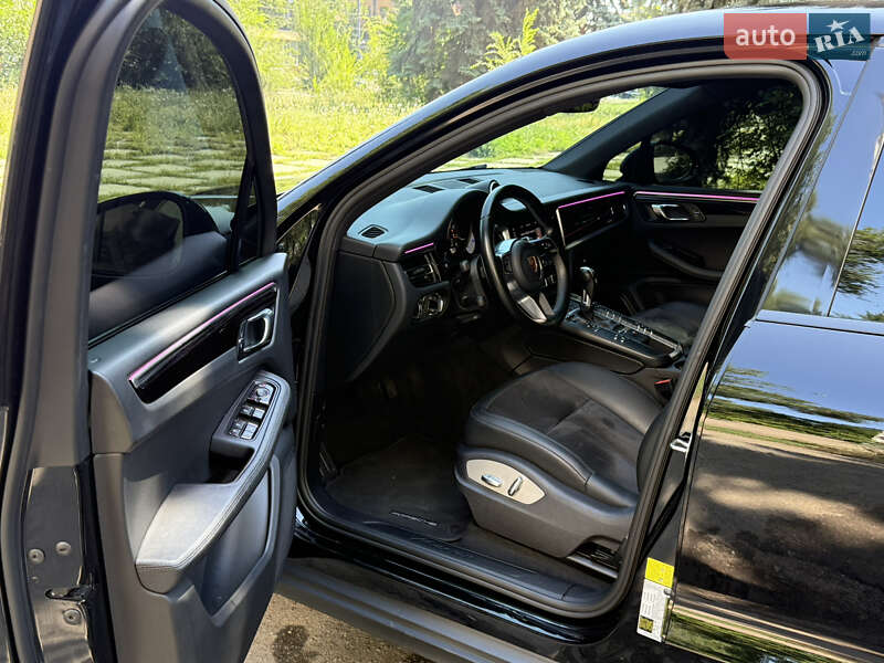 Позашляховик / Кросовер Porsche Macan 2020 в Дніпрі