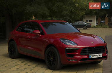 Внедорожник / Кроссовер Porsche Macan 2017 в 